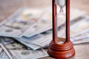 副業で月3万の収入を得るためのつみたて投資の効果は？